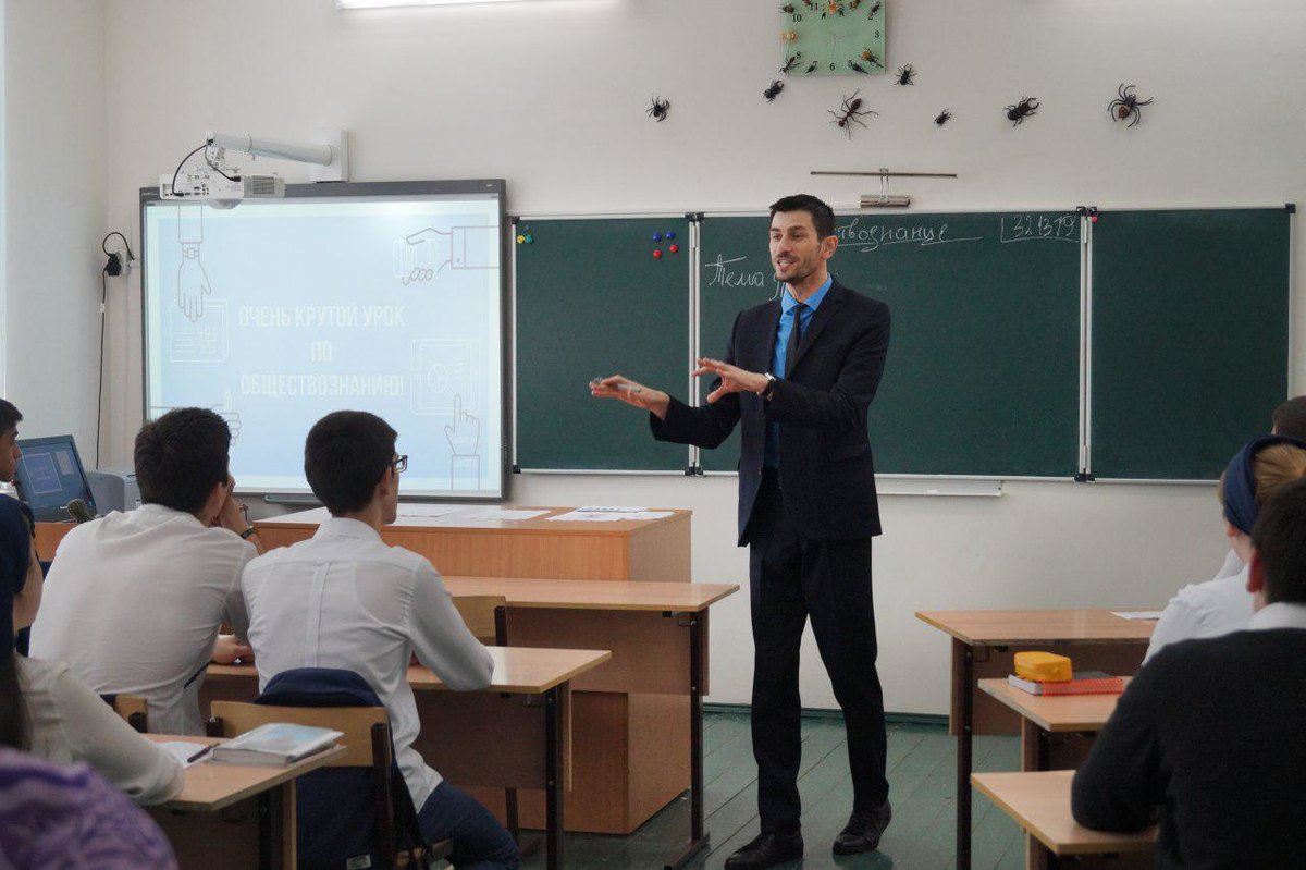 Министр Васильева заявила о необходимости «мужского начала» в школе