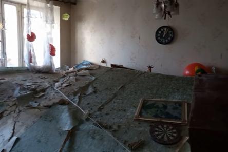 Жители двух подъездов заволжской пятиэтажки не могут вернуться в квартиры после взрыва