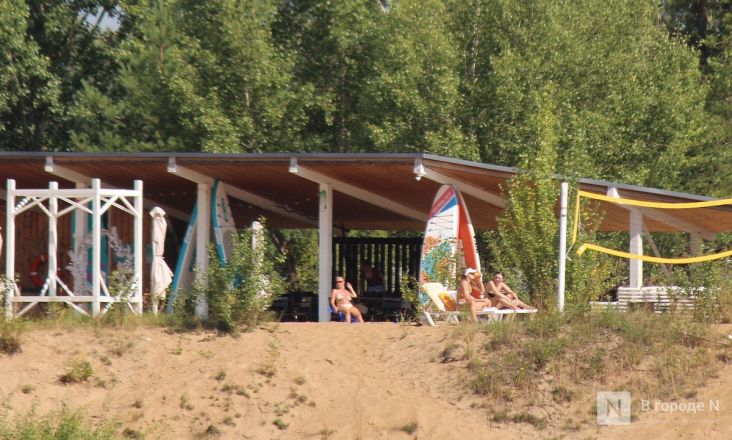 Выживание в жару: фоторепортаж с пляжей Нижнего Новгорода - фото 15