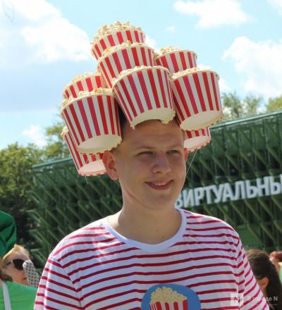 Попкорн и шаурма вышли на костюмированный парад фестиваля Ивлева в Нижнем Новгороде - фото 79