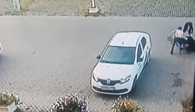 Автозаводские подростки до смерти избили таксиста и угнали его машину - фото 1
