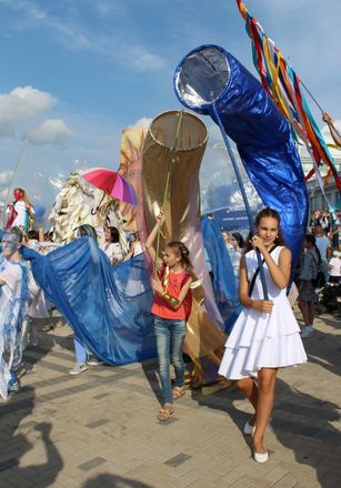 Нижегородский фестиваль &laquo;Секреты мастеров&raquo; начался с карнавального шествия (ФОТО)  - фото 58