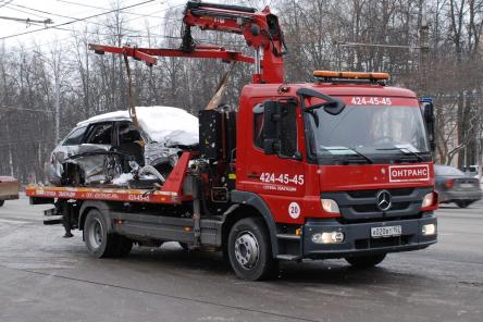 Разбитые автомобили напомнят нижегородцам о самых опасных участках дорог