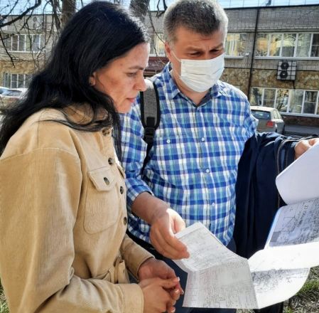 Депутат помогла нижегородцам сохранить деревья возле их домов  - фото 1