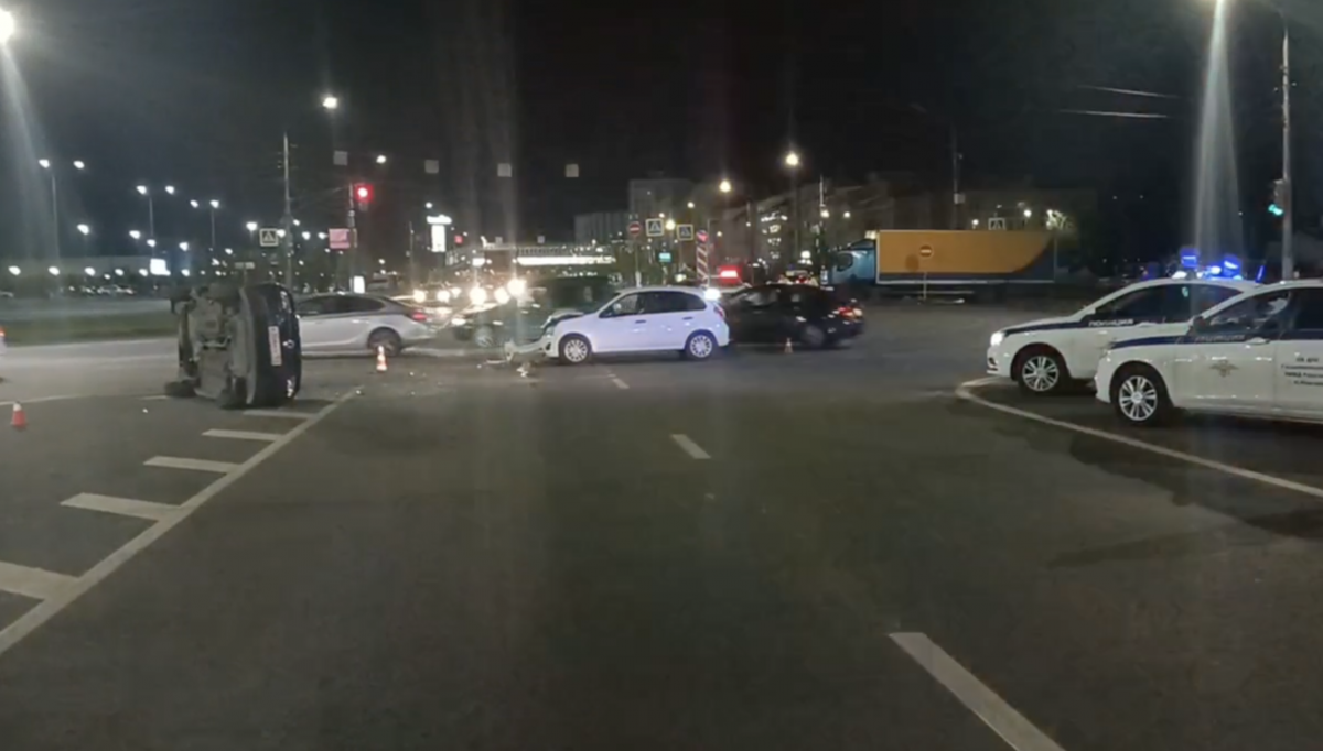 Две женщины пострадали в жестком ДТП на улице Бетанкура  - фото 1