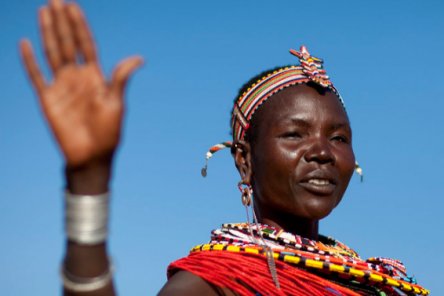 Почему ладони и ступни темнокожих людей остаются белыми?