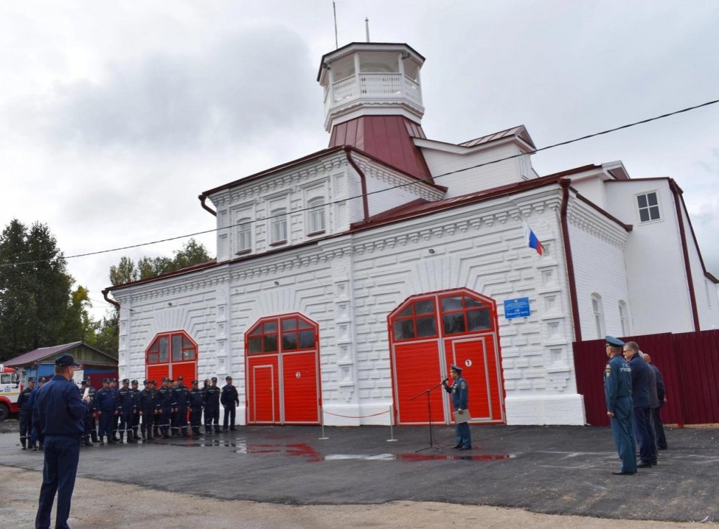Фасад и крышу починили на пожарной каланче в Курмыше - фото 1