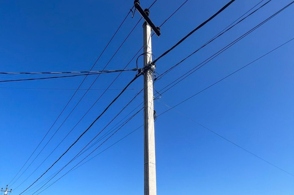 Энергетики нижегородского филиала &laquo;Россети Центр и Приволжье&raquo; выявили более 126 тысяч незаконных подвесов ВОЛС в сентябре 2025 года - фото 1