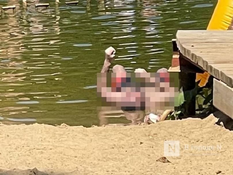 СК устанавливает причины смерти утонувшего на Щелоковском хуторе мужчины - фото 1