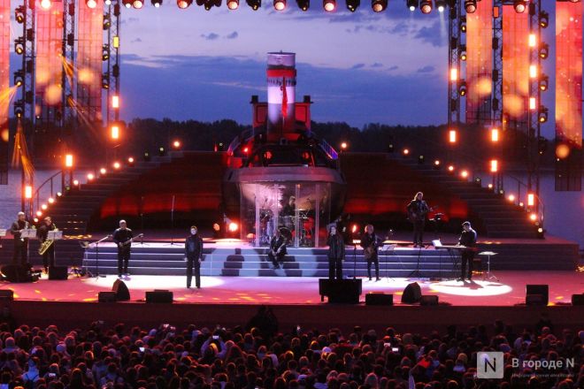 Безруков, шоу Авербуха и шикарный салют: как прошел День Победы &mdash; 2025 в Нижнем Новгороде - фото 102