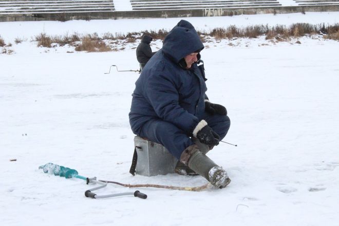 По тонкому льду: сотрудники нижегородской ГИМС предупредили рыбаков об опасности - фото 26