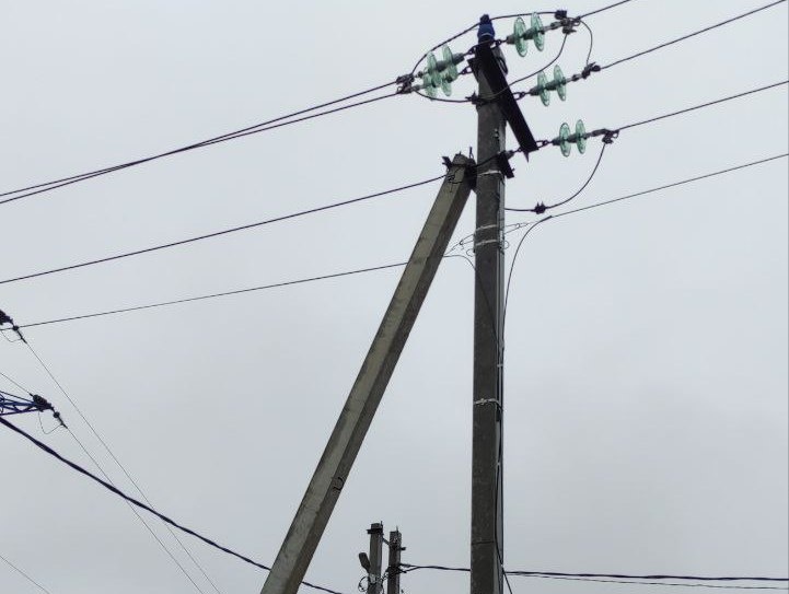 Энергетики нижегородского филиала «Россети Центр и Приволжье» выявили более 151 000 незаконных подвесов ВОЛС в 2025 году - фото 1