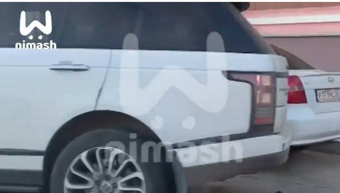 Пьяный водитель протаранил Mercedes помощника полпреда президента в Нижнем Новгороде