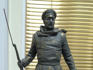 Три варианта нового памятника в парк Кулибина представили на голосование