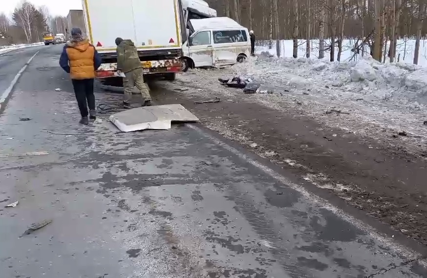 Запрещенный обгон привел к смерти автомобилиста в Семеновском районе