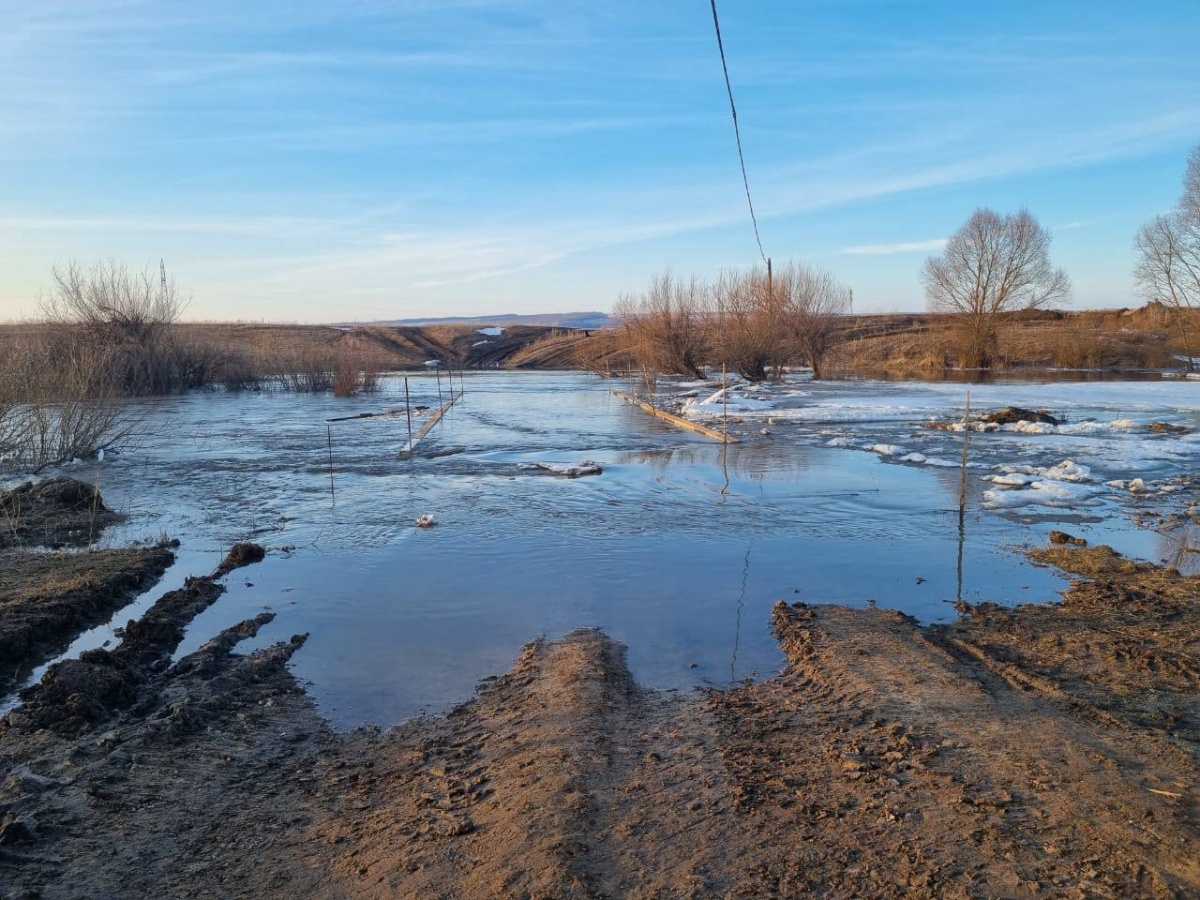 В Нижегородской области перекрыли движение по еще пяти переливным мостам