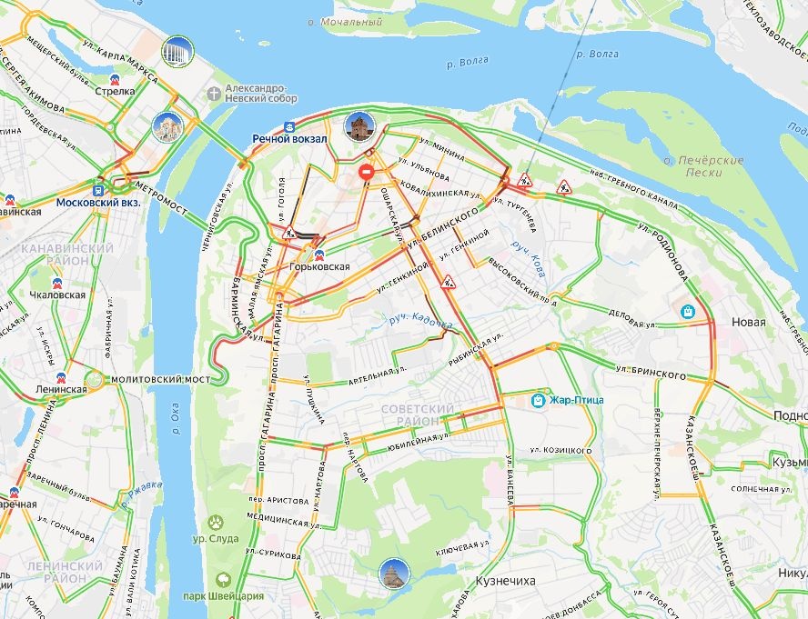 Огромные пробки сковали центр Нижнего Новгорода вечером 15 октября  - фото 1