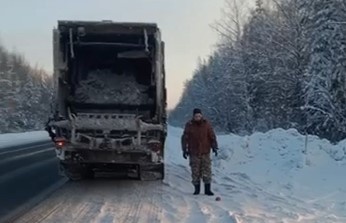 Никитин жестко высказался об инциденте с мусоровозом на трассе - фото 1