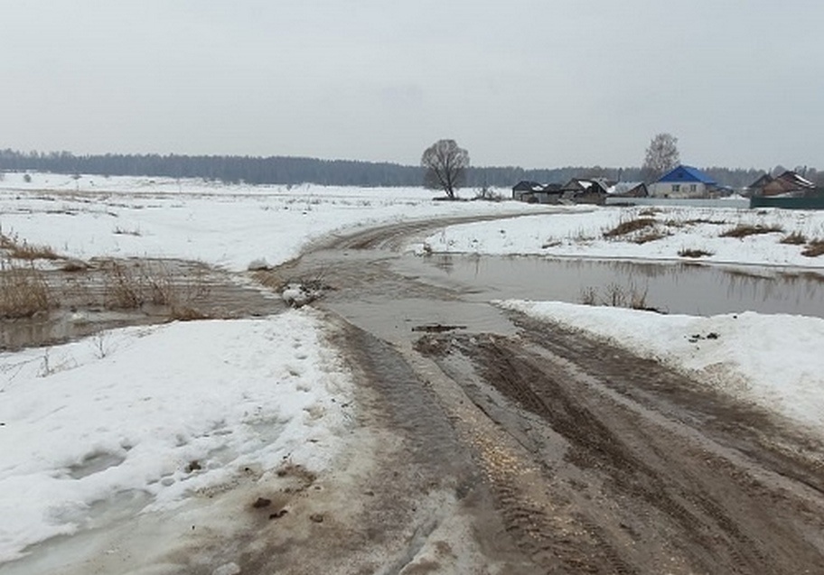 Низководный мост через Вичкинзу затопило в Дивеевском районе - фото 1
