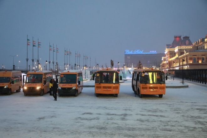 55 школьных автобусов и 20 машин скорой помощи получила Нижегородская область - фото 1