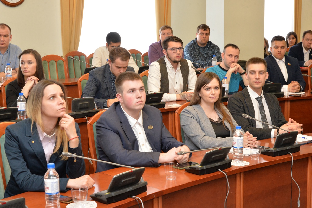 Заседание Молодежного парламента VII состава состоялось в Законодательном собрании Нижегородской области - фото 1
