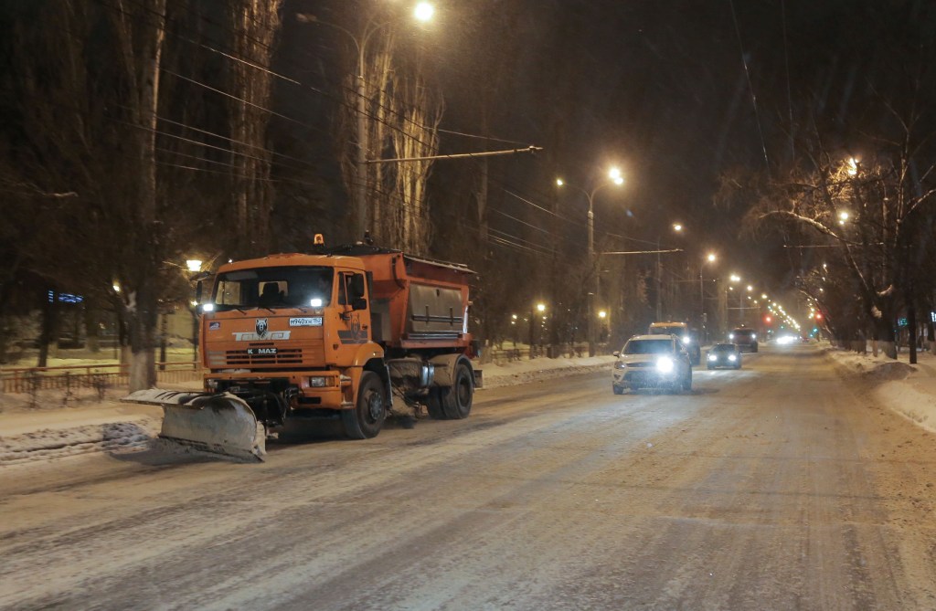 Панов дал сутки на исправление ситуации с уборкой снега в Московском районе (ФОТО) - фото 2