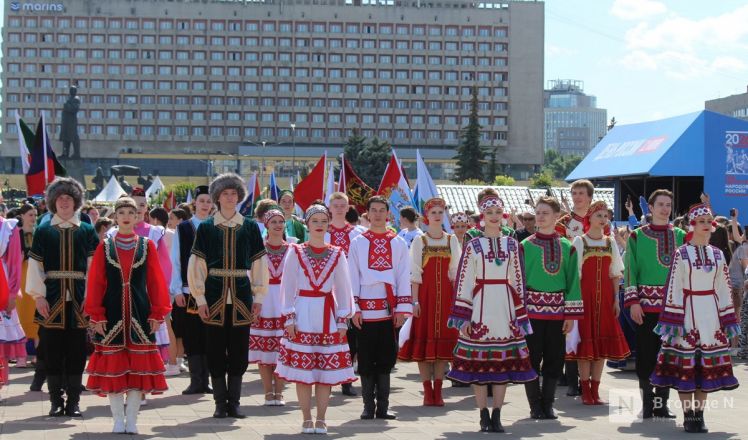 Масштабный гастрофест и концерты: как прошел День России в Нижнем Новгороде &mdash; фоторепортаж - фото 195
