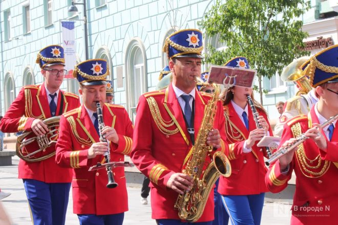 От маршей до джаза: парад оркестров прошел по Нижнему Новгороду - фото 37