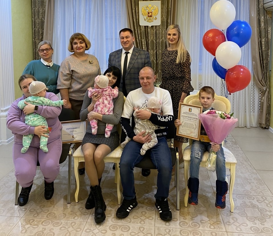 Тройняшки появились в трех нижегородских семьях в 2022 году - фото 1