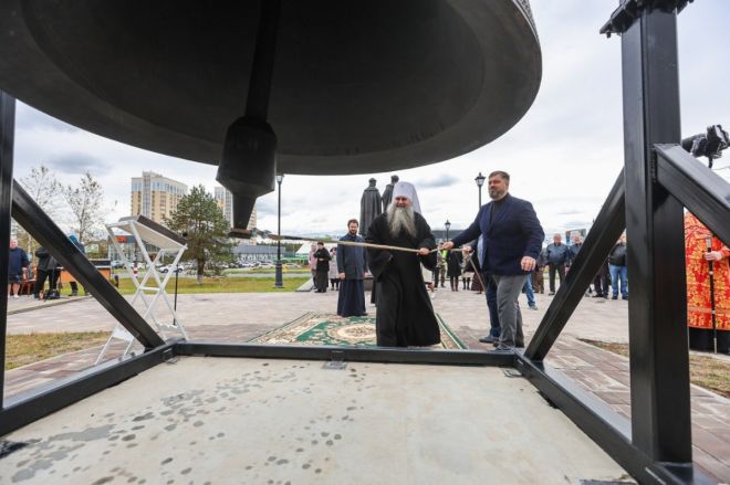 Новый колокол освятили в Воскресенском соборе Дзержинска - фото 3