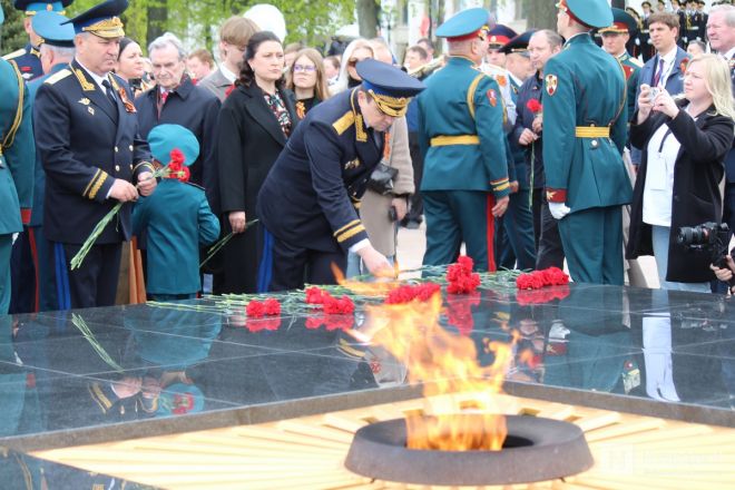 Фоторепортаж: парад в честь 80-й годовщины Победы прошел в Нижнем Новгороде - фото 155
