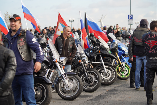 Свыше 500 человек приняли участие в закрытии мотосезона в Дзержинске - фото 3