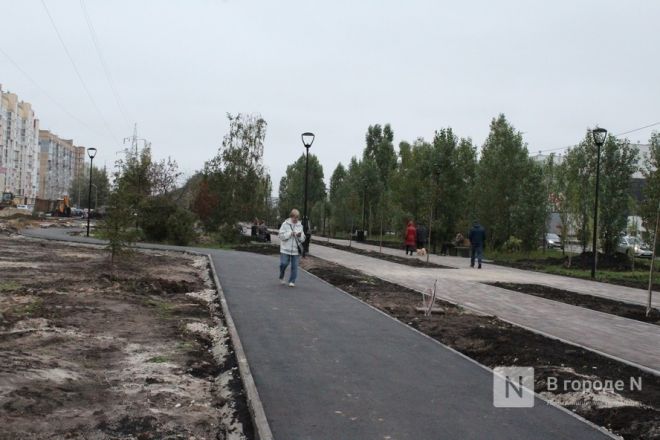 Качели, клумбы, велодорожка: как изменились скверы Московского района - фото 56